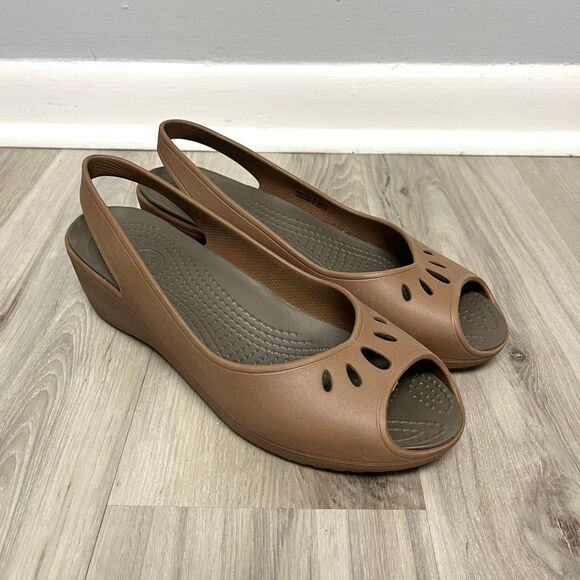 Crocs Sandals Women’s 9 Mabyn Tan Brown Peep Toe Slingback Wedge - Picture 1 of 6